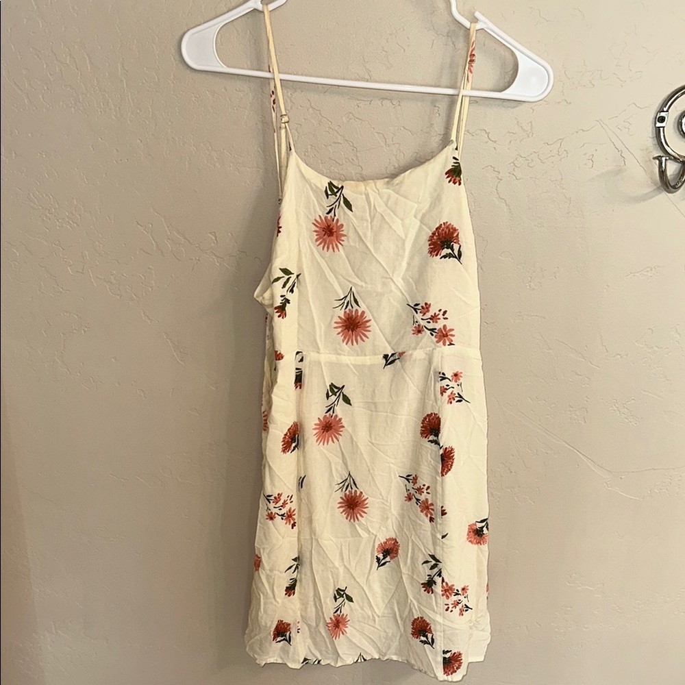 Women’s dress